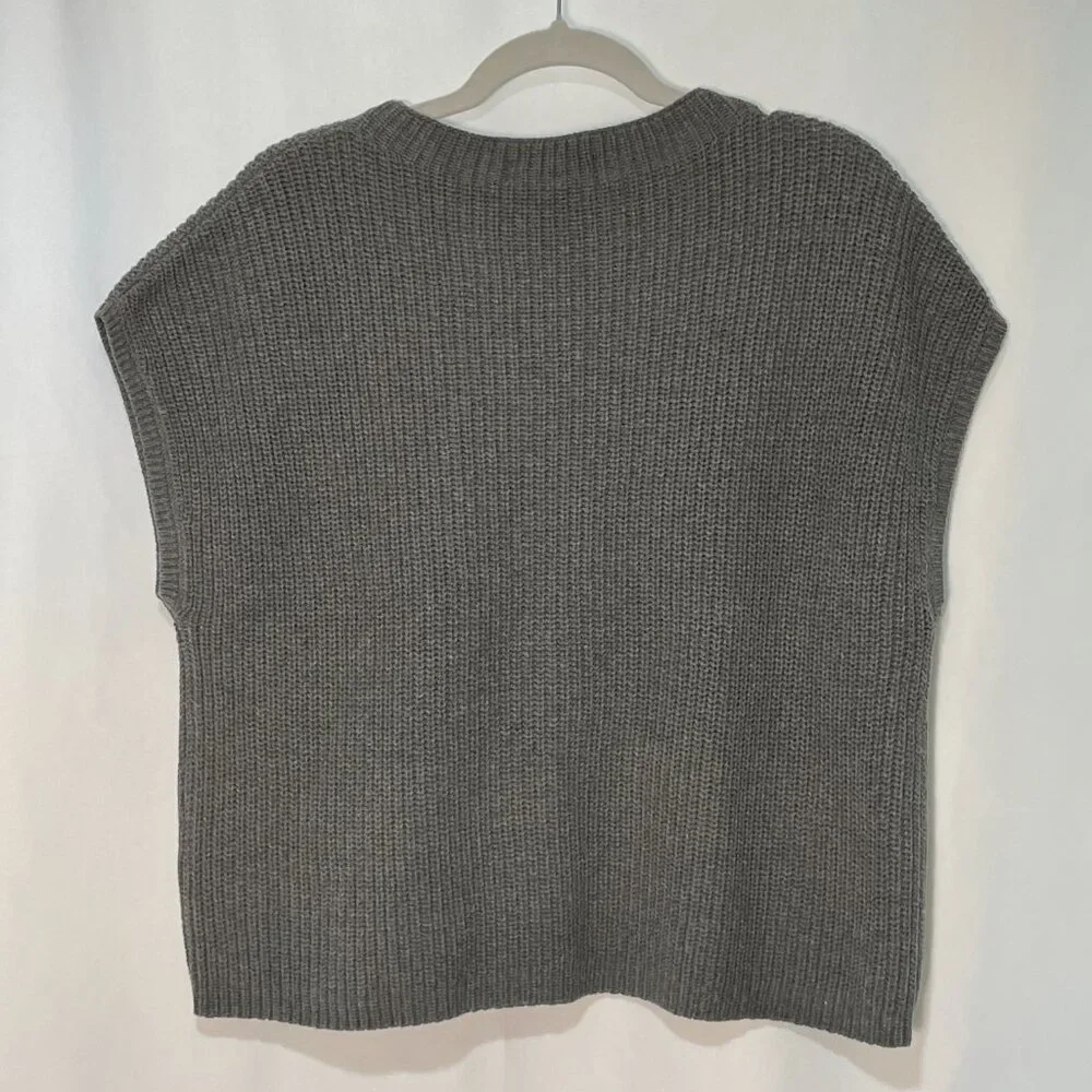 (NWT) LILLUSORY Cap Sleeveless Crop Sweater, Gray - XL - Picture 3 of 8